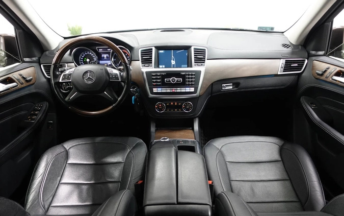 Mercedes-Benz ML cena 141900 przebieg: 152900, rok produkcji 2015 z Tychowo małe 781